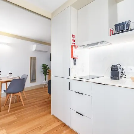 Locally Yours Flores Appartement *