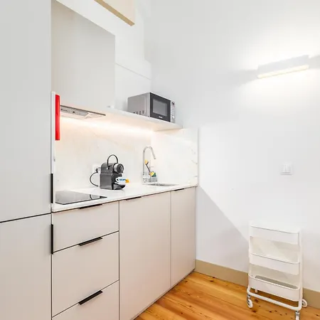 Locally Yours Flores Appartement