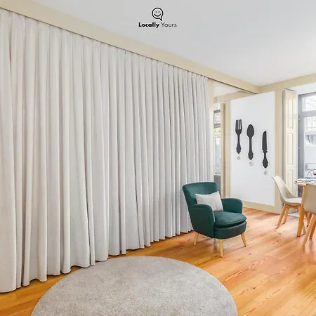 Locally Yours Flores Apartment Porto