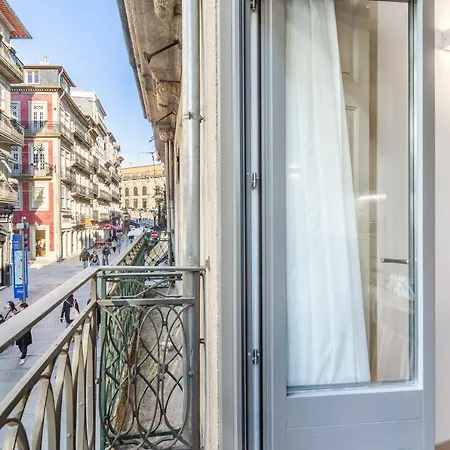 Locally Yours Flores * Porto