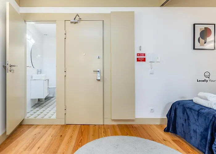 Locally Yours Flores Πόρτο