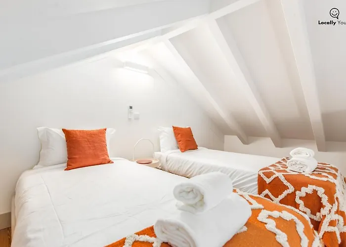 Апартаменты Locally Yours Flores *