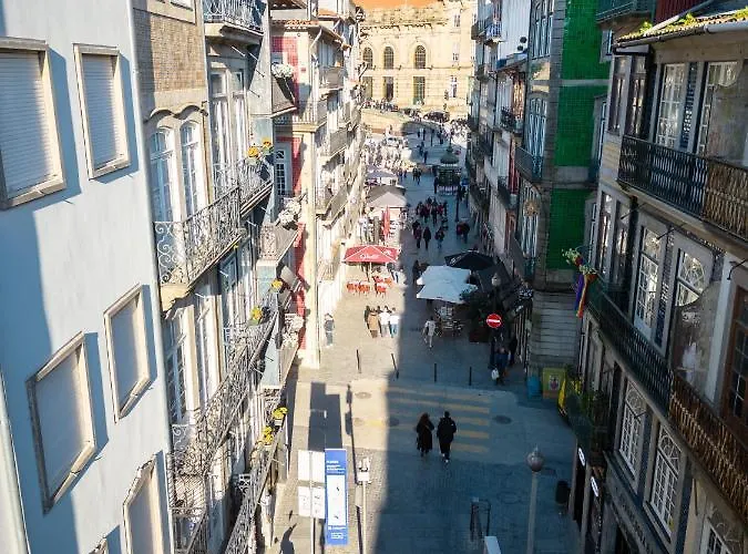 Апартаменты Locally Yours Flores