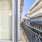 Locally Yours Flores Apartamento *