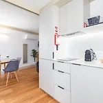 Locally Yours Flores Apartment *