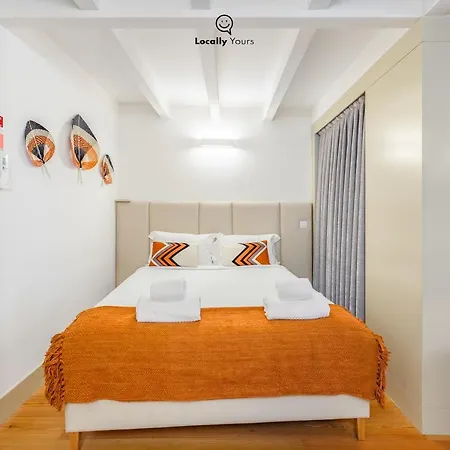 Locally Yours Flores Apartment Porto