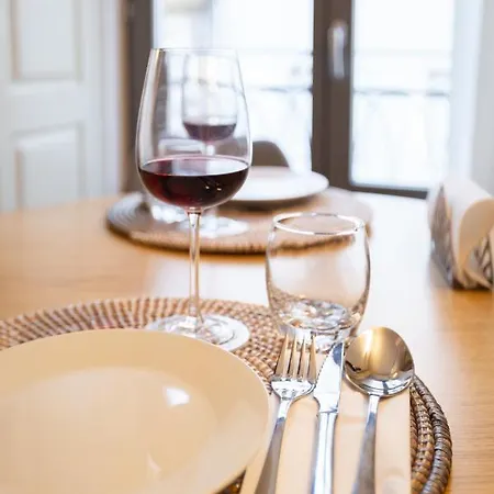 Apartment Locally Yours Flores *